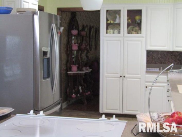 195 MARKET Street, Elizabethtown, Illinois 62931, 3 Bedrooms Bedrooms, 0 ,2 BathroomsBathrooms,Residential,For Sale,MARKET,0,RMAEB455731