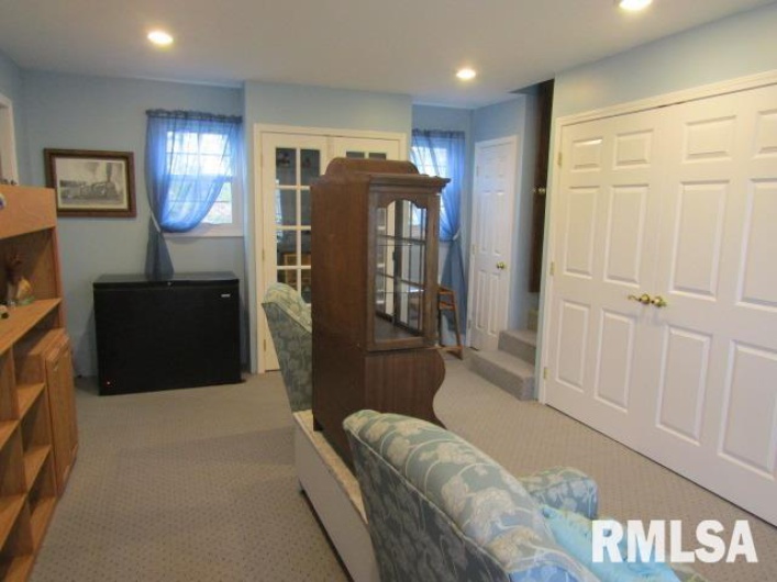 195 MARKET Street, Elizabethtown, Illinois 62931, 3 Bedrooms Bedrooms, 0 ,2 BathroomsBathrooms,Residential,For Sale,MARKET,0,RMAEB455731