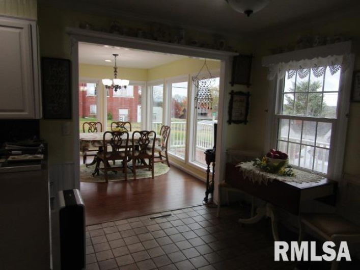 195 MARKET Street, Elizabethtown, Illinois 62931, 3 Bedrooms Bedrooms, 0 ,2 BathroomsBathrooms,Residential,For Sale,MARKET,0,RMAEB455731