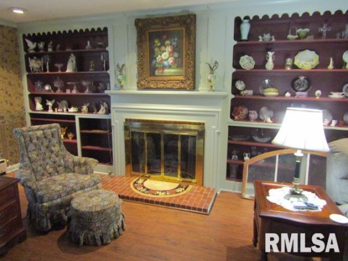 195 MARKET Street, Elizabethtown, Illinois 62931, 3 Bedrooms Bedrooms, 0 ,2 BathroomsBathrooms,Residential,For Sale,MARKET,0,RMAEB455731