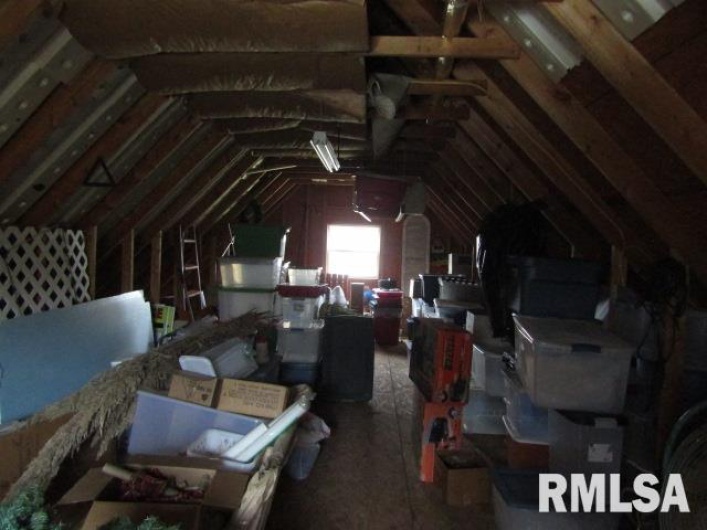 195 MARKET Street, Elizabethtown, Illinois 62931, 3 Bedrooms Bedrooms, 0 ,2 BathroomsBathrooms,Residential,For Sale,MARKET,0,RMAEB455731