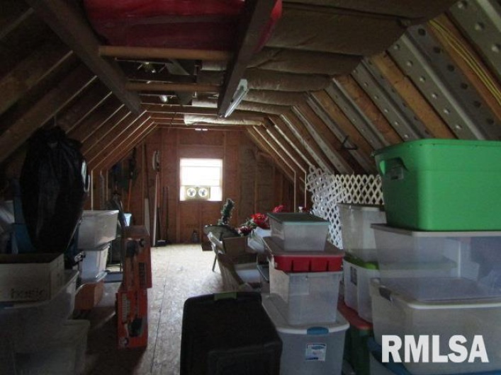 195 MARKET Street, Elizabethtown, Illinois 62931, 3 Bedrooms Bedrooms, 0 ,2 BathroomsBathrooms,Residential,For Sale,MARKET,0,RMAEB455731