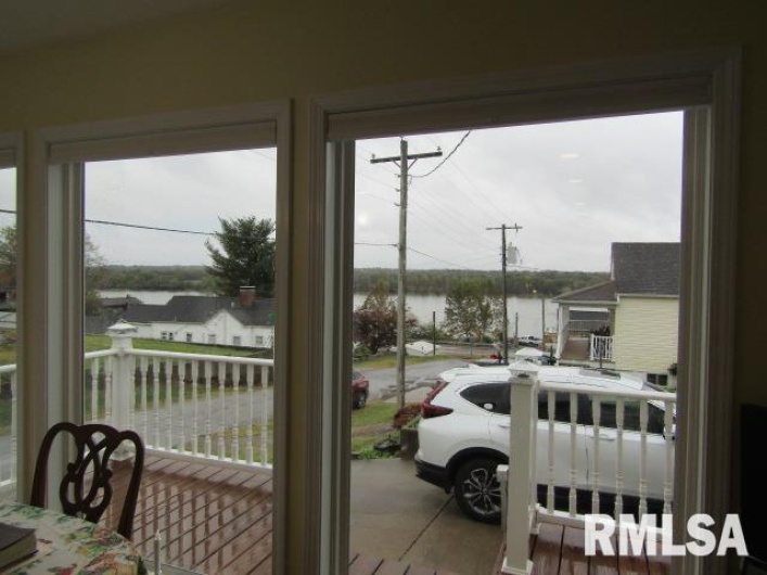 195 MARKET Street, Elizabethtown, Illinois 62931, 3 Bedrooms Bedrooms, 0 ,2 BathroomsBathrooms,Residential,For Sale,MARKET,0,RMAEB455731