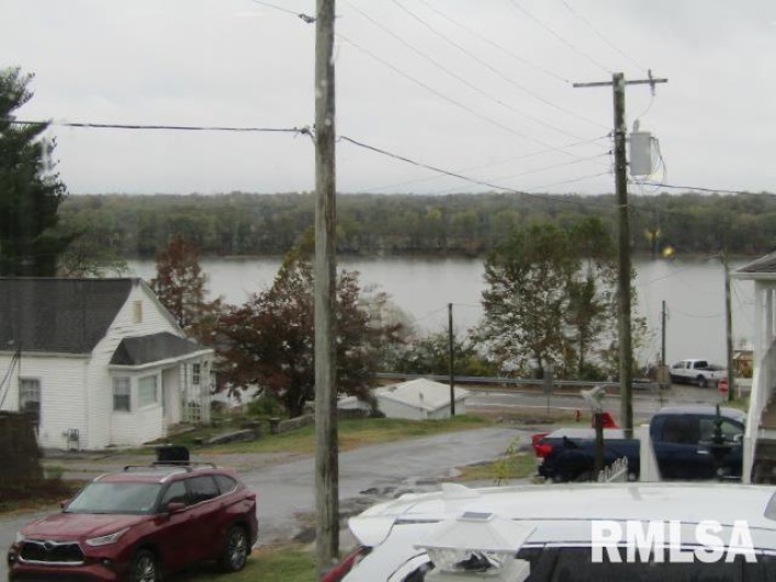 195 MARKET Street, Elizabethtown, Illinois 62931, 3 Bedrooms Bedrooms, 0 ,2 BathroomsBathrooms,Residential,For Sale,MARKET,0,RMAEB455731
