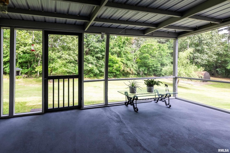 180 PINEHILL Lane, Harrisburg, Illinois 62946, 3 Bedrooms Bedrooms, 0 ,2 BathroomsBathrooms,Residential,For Sale,PINEHILL,0,RMAQC4263807