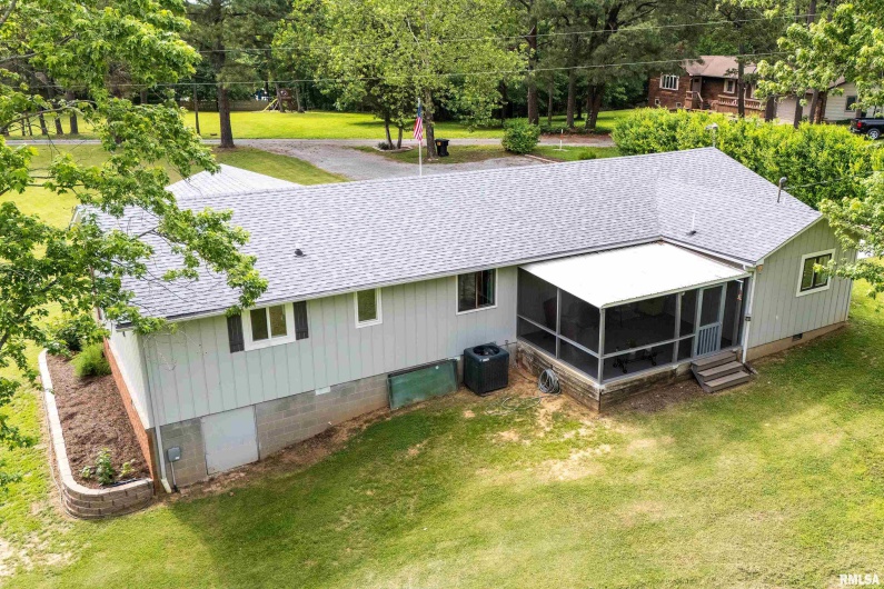 180 PINEHILL Lane, Harrisburg, Illinois 62946, 3 Bedrooms Bedrooms, 0 ,2 BathroomsBathrooms,Residential,For Sale,PINEHILL,0,RMAQC4263807