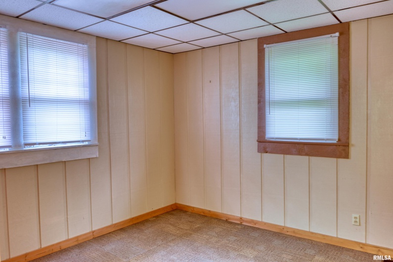 330 NORTH Street, Murphysboro, Illinois 62966, 0 , 0 ,0,Commercial Sale,For Sale,NORTH,0,RMAEB458191
