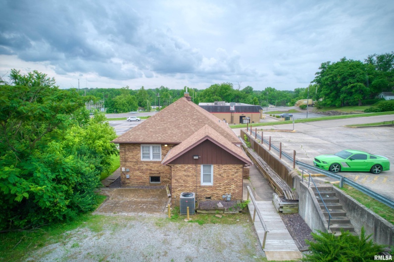 330 NORTH Street, Murphysboro, Illinois 62966, 0 , 0 ,0,Commercial Sale,For Sale,NORTH,0,RMAEB458191