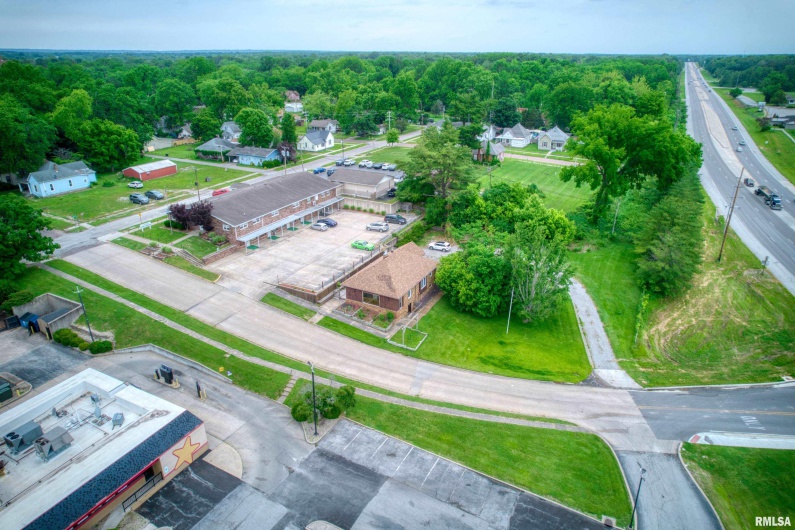 330 NORTH Street, Murphysboro, Illinois 62966, 0 , 0 ,0,Commercial Sale,For Sale,NORTH,0,RMAEB458191