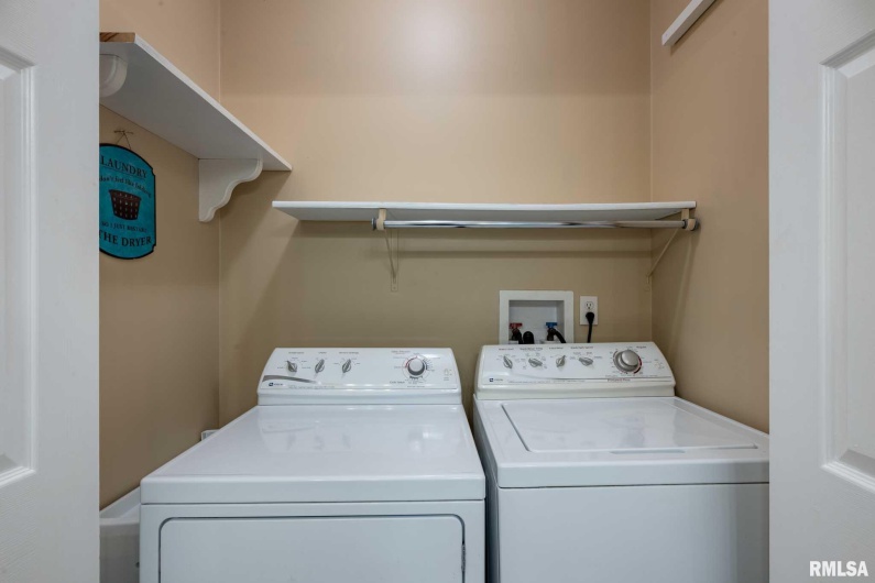 301 11TH Street, Herrin, Illinois 62948, 3 Bedrooms Bedrooms, 0 ,2 BathroomsBathrooms,Residential,For Sale,11TH,0,RMAQC4262970
