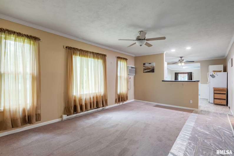 301 11TH Street, Herrin, Illinois 62948, 3 Bedrooms Bedrooms, 0 ,2 BathroomsBathrooms,Residential,For Sale,11TH,0,RMAQC4262970