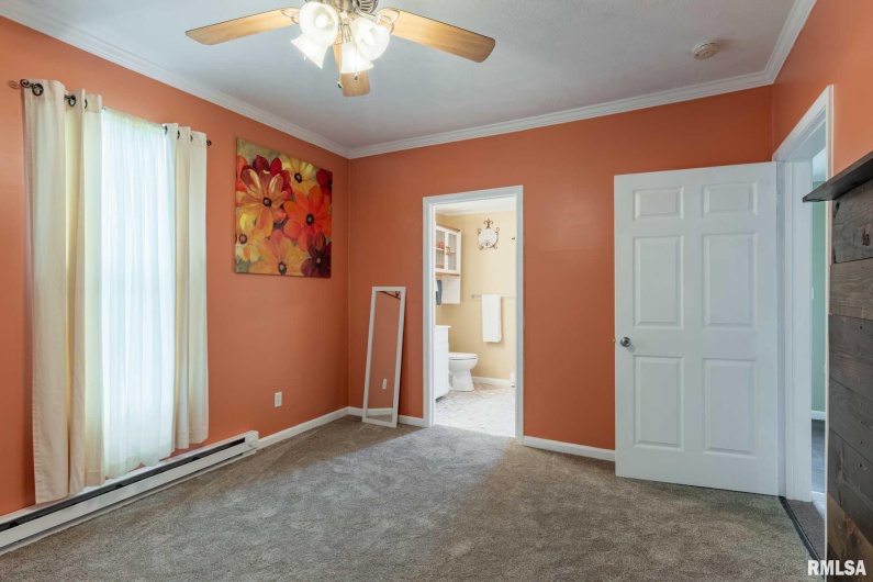 301 11TH Street, Herrin, Illinois 62948, 3 Bedrooms Bedrooms, 0 ,2 BathroomsBathrooms,Residential,For Sale,11TH,0,RMAQC4262970