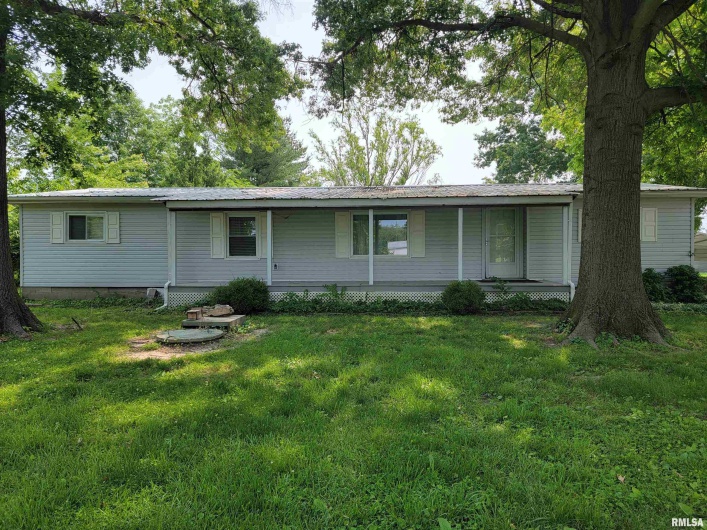 1 WILLOW Lane, DeSoto, Illinois 62924, 3 Bedrooms Bedrooms, 0 ,2 BathroomsBathrooms,Residential,For Sale,WILLOW,0,RMAEB458198
