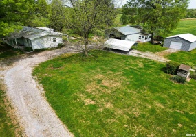 1 WILLOW Lane, DeSoto, Illinois 62924, 3 Bedrooms Bedrooms, 0 ,2 BathroomsBathrooms,Residential,For Sale,WILLOW,0,RMAEB458198
