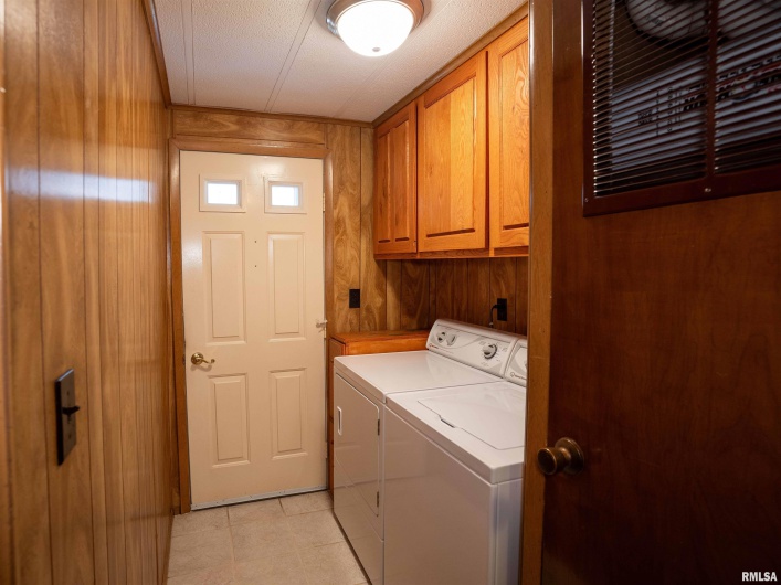 1 WILLOW Lane, DeSoto, Illinois 62924, 3 Bedrooms Bedrooms, 0 ,2 BathroomsBathrooms,Residential,For Sale,WILLOW,0,RMAEB458198