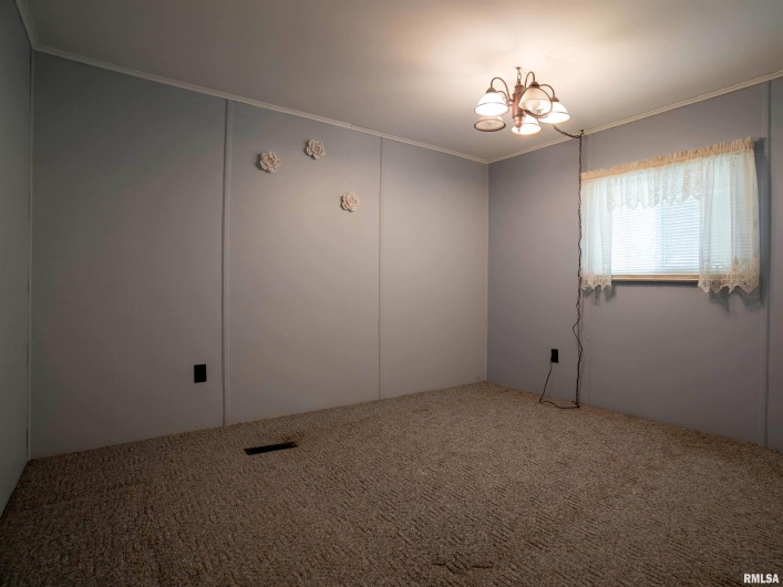 1 WILLOW Lane, DeSoto, Illinois 62924, 3 Bedrooms Bedrooms, 0 ,2 BathroomsBathrooms,Residential,For Sale,WILLOW,0,RMAEB458198