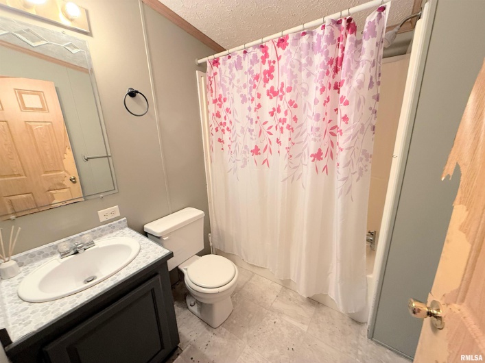 45 White Sands Road, Creal Springs, Illinois 62922, 3 Bedrooms Bedrooms, 0 ,2 BathroomsBathrooms,Residential,For Sale,White Sands,0,RMAEB458201