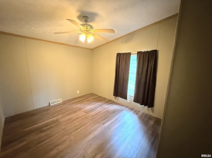 45 White Sands Road, Creal Springs, Illinois 62922, 3 Bedrooms Bedrooms, 0 ,2 BathroomsBathrooms,Residential,For Sale,White Sands,0,RMAEB458201