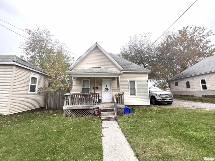 416 WASHINGTON Street, Carbondale, Illinois 62901, 0 , 0 ,0,Residential Income,For Sale,WASHINGTON,0,RMAEB455852