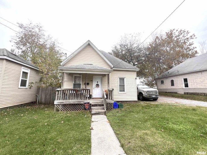 416 WASHINGTON Street, Carbondale, Illinois 62901, 0 , 0 ,0,Residential Income,For Sale,WASHINGTON,0,RMAEB455852
