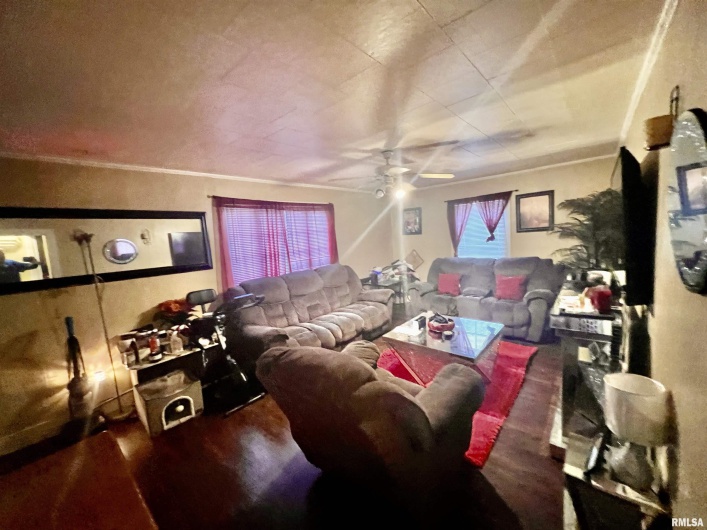 416 WASHINGTON Street, Carbondale, Illinois 62901, 0 , 0 ,0,Residential Income,For Sale,WASHINGTON,0,RMAEB455852