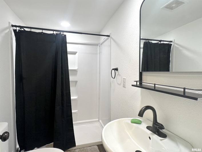1924 7TH Street, Murphysboro, Illinois 62966, 3 Bedrooms Bedrooms, 0 ,1 BathroomBathrooms,Residential,For Sale,7TH,0,RMAEB458222