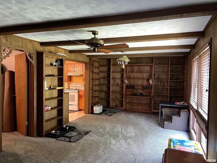 1210 PETERSON Avenue, Johnston City, Illinois 62951, 2 Bedrooms Bedrooms, 0 ,1 BathroomBathrooms,Residential,For Sale,PETERSON,0,RMAQC4263893