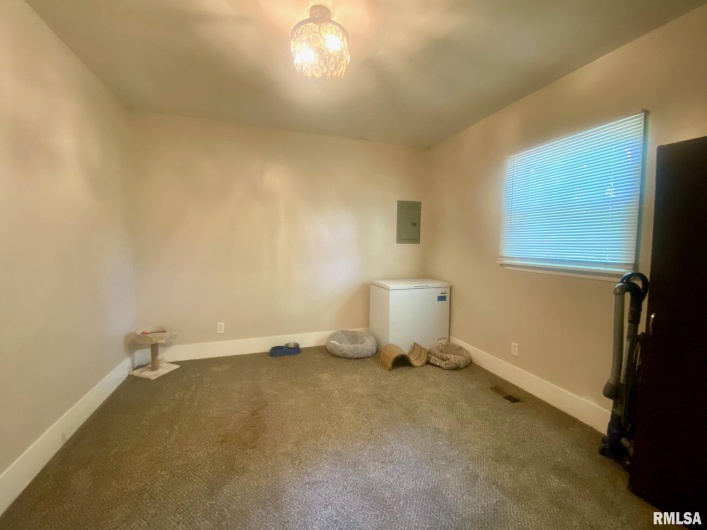 501 18TH Street, Herrin, Illinois 62948, 2 Bedrooms Bedrooms, 0 ,1 BathroomBathrooms,Residential,For Sale,18TH,0,RMAEB458230