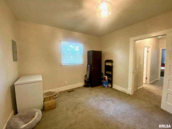 501 18TH Street, Herrin, Illinois 62948, 2 Bedrooms Bedrooms, 0 ,1 BathroomBathrooms,Residential,For Sale,18TH,0,RMAEB458230