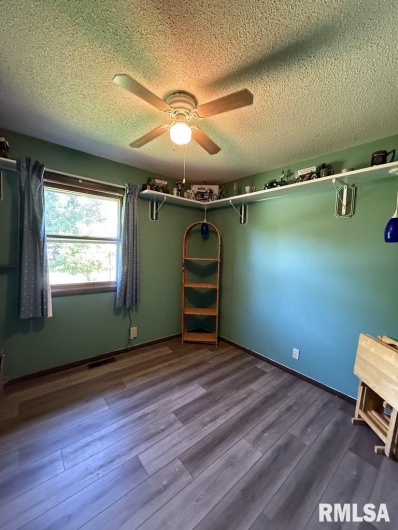 306 MAIN Street, DeSoto, Illinois 62924, 3 Bedrooms Bedrooms, 0 ,1 BathroomBathrooms,Residential,For Sale,MAIN,0,RMAQC4263892