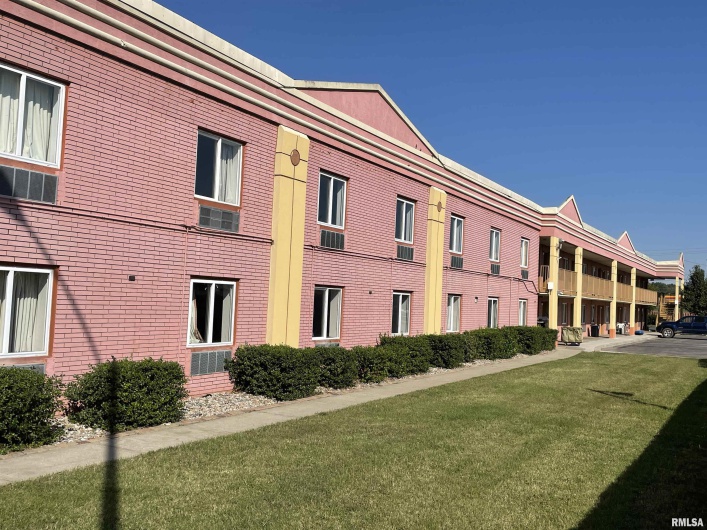 1802 Bittle Place, Marion, Illinois 62959, 0 , 0 ,0,Commercial Sale,For Sale,Bittle,0,RMAEB458229