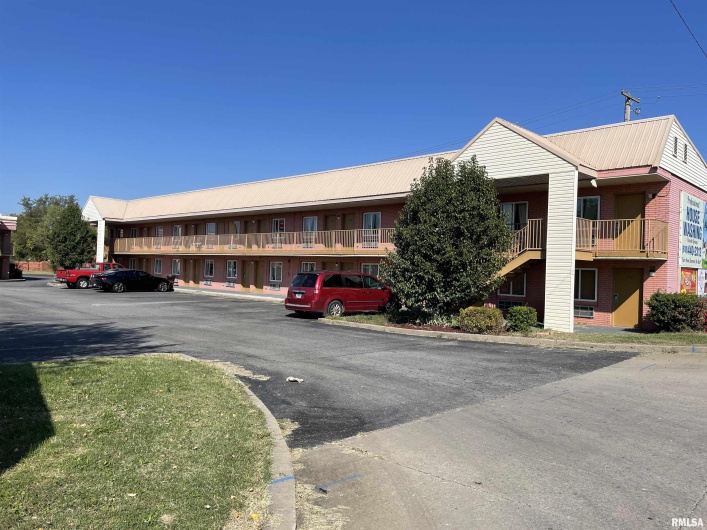 1802 Bittle Place, Marion, Illinois 62959, 0 , 0 ,0,Commercial Sale,For Sale,Bittle,0,RMAEB458229