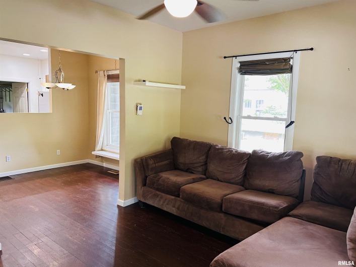 210 FRONT Street, Dongola, Illinois 62926, 2 Bedrooms Bedrooms, 0 ,1 BathroomBathrooms,Residential,For Sale,FRONT,0,RMAQC4263911