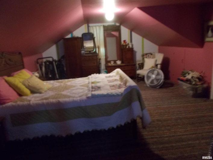 512 GARFIELD Street, Steeleville, Illinois 62288, 3 Bedrooms Bedrooms, 0 ,3 BathroomsBathrooms,Residential,For Sale,GARFIELD,0,RMAEB458104