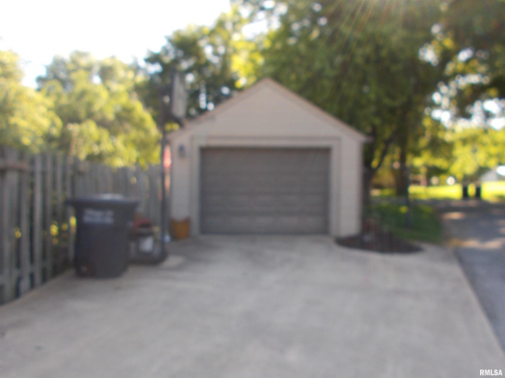 512 GARFIELD Street, Steeleville, Illinois 62288, 3 Bedrooms Bedrooms, 0 ,3 BathroomsBathrooms,Residential,For Sale,GARFIELD,0,RMAEB458104