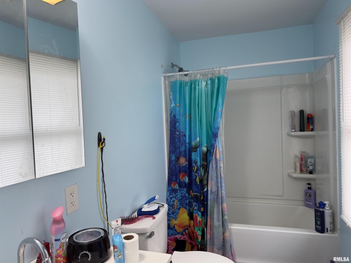1417 Ledford Street, Harrisburg, Illinois 62946, 2 Bedrooms Bedrooms, 0 ,1 BathroomBathrooms,Residential,For Sale,Ledford,0,RMAEB457766