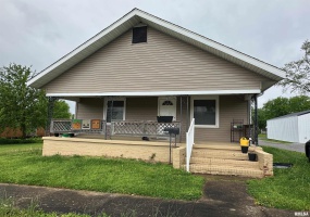1417 Ledford Street, Harrisburg, Illinois 62946, 2 Bedrooms Bedrooms, 0 ,1 BathroomBathrooms,Residential,For Sale,Ledford,0,RMAEB457766