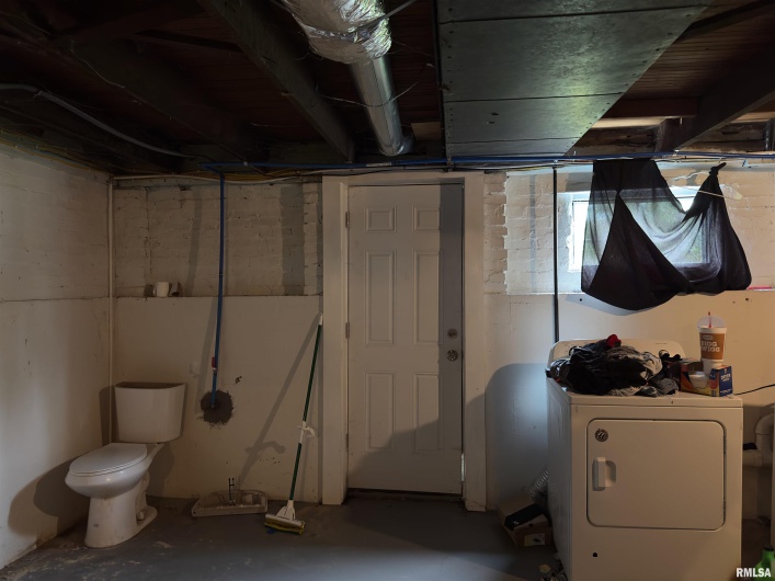 1417 Ledford Street, Harrisburg, Illinois 62946, 2 Bedrooms Bedrooms, 0 ,1 BathroomBathrooms,Residential,For Sale,Ledford,0,RMAEB457766