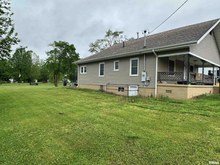 1417 Ledford Street, Harrisburg, Illinois 62946, 2 Bedrooms Bedrooms, 0 ,1 BathroomBathrooms,Residential,For Sale,Ledford,0,RMAEB457766