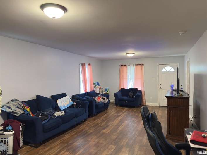 1417 Ledford Street, Harrisburg, Illinois 62946, 2 Bedrooms Bedrooms, 0 ,1 BathroomBathrooms,Residential,For Sale,Ledford,0,RMAEB457766