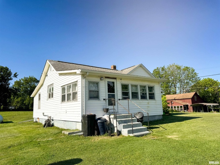 135 WALNUT Street, Alto Pass, Illinois 62905, 2 Bedrooms Bedrooms, 0 ,1 BathroomBathrooms,Residential,For Sale,WALNUT,0,RMAEB458102