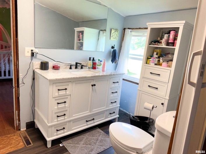 135 WALNUT Street, Alto Pass, Illinois 62905, 2 Bedrooms Bedrooms, 0 ,1 BathroomBathrooms,Residential,For Sale,WALNUT,0,RMAEB458102