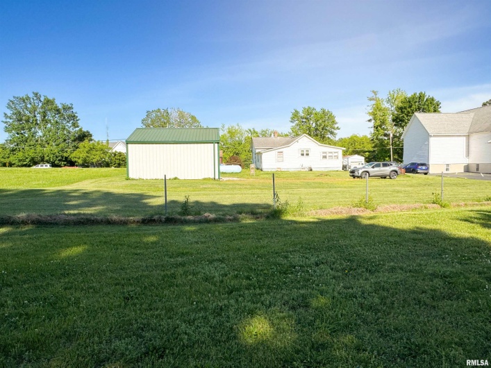 135 WALNUT Street, Alto Pass, Illinois 62905, 2 Bedrooms Bedrooms, 0 ,1 BathroomBathrooms,Residential,For Sale,WALNUT,0,RMAEB458102