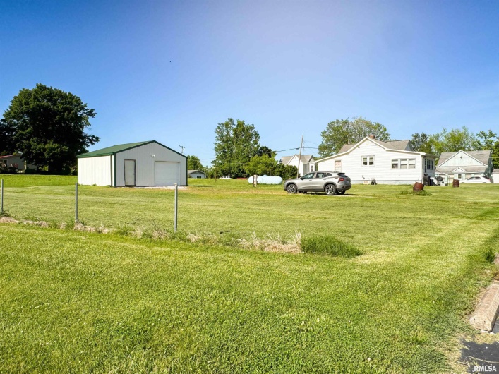 135 WALNUT Street, Alto Pass, Illinois 62905, 2 Bedrooms Bedrooms, 0 ,1 BathroomBathrooms,Residential,For Sale,WALNUT,0,RMAEB458102