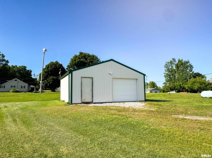 135 WALNUT Street, Alto Pass, Illinois 62905, 2 Bedrooms Bedrooms, 0 ,1 BathroomBathrooms,Residential,For Sale,WALNUT,0,RMAEB458102