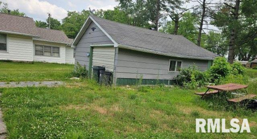 211 LINCOLN Street, Galatia, Illinois 62935, 2 Bedrooms Bedrooms, 0 ,1 BathroomBathrooms,Residential,For Sale,LINCOLN,0,RMAEB458284