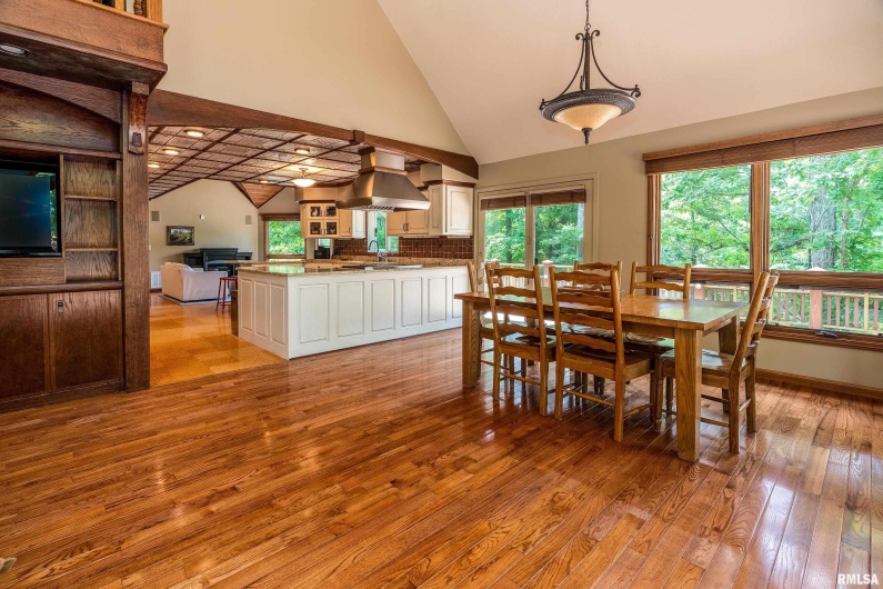 9 White Deer Run, Makanda, Illinois 62958, 4 Bedrooms Bedrooms, 0 ,3 BathroomsBathrooms,Residential,For Sale,White Deer,0,RMAQC4264055