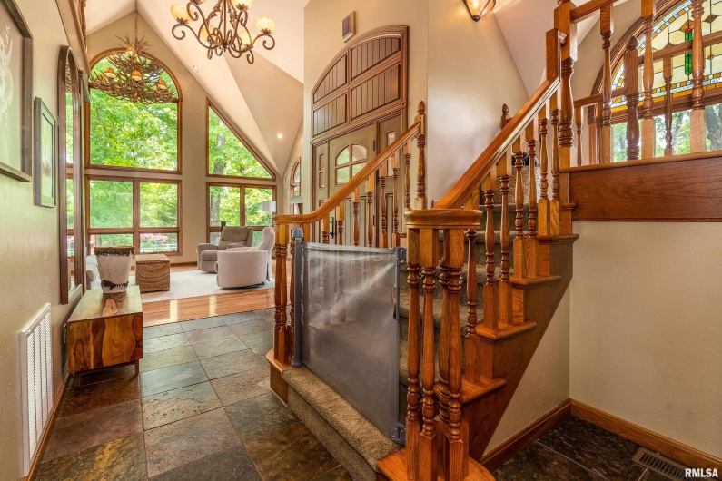 9 White Deer Run, Makanda, Illinois 62958, 4 Bedrooms Bedrooms, 0 ,3 BathroomsBathrooms,Residential,For Sale,White Deer,0,RMAQC4264055