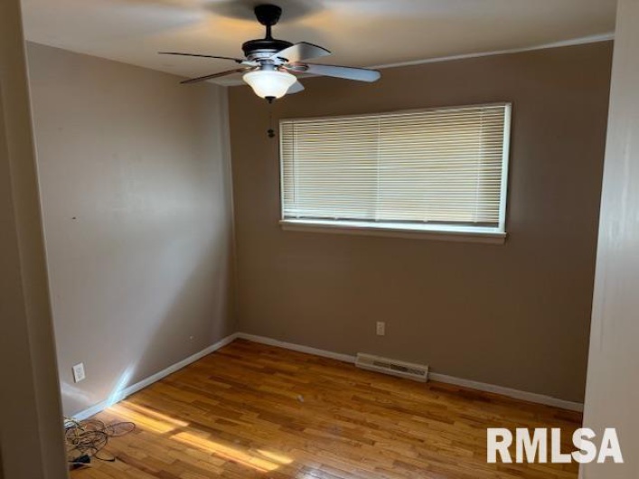 804 EMERALD Lane, Carbondale, Illinois 62901, 3 Bedrooms Bedrooms, 0 ,1 BathroomBathrooms,Residential,For Sale,EMERALD,0,RMAEB457622