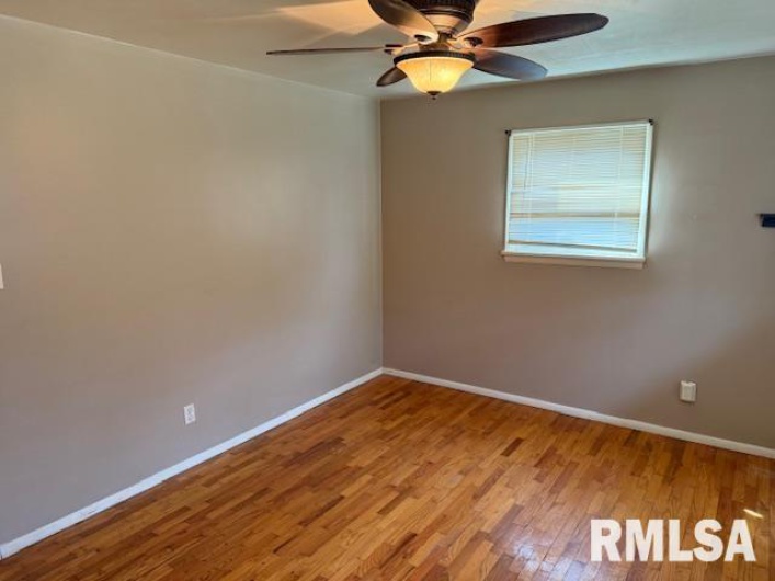804 EMERALD Lane, Carbondale, Illinois 62901, 3 Bedrooms Bedrooms, 0 ,1 BathroomBathrooms,Residential,For Sale,EMERALD,0,RMAEB457622